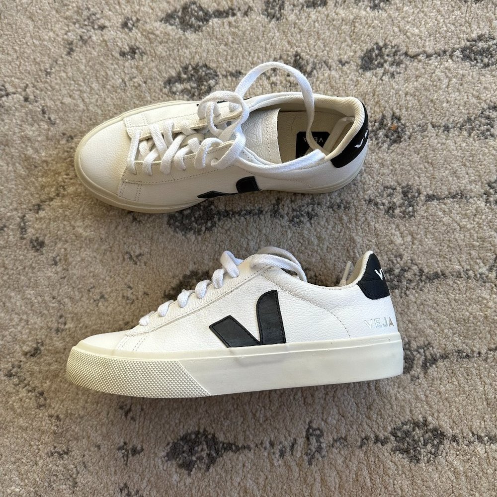 Veja Campo Sneakers - White leather/dark navy